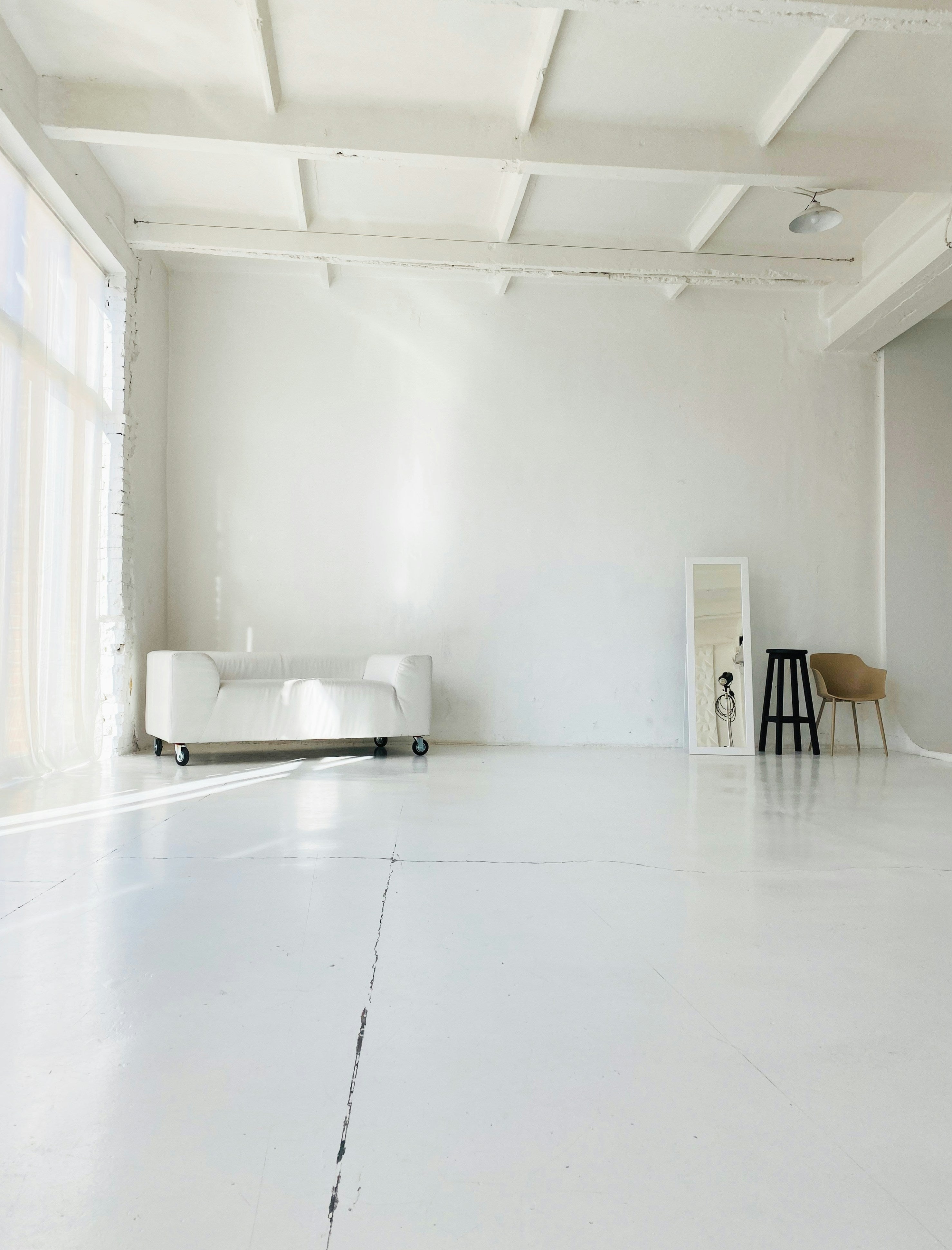 Top 10 Minimalist Decor Ideas for a Modern Home