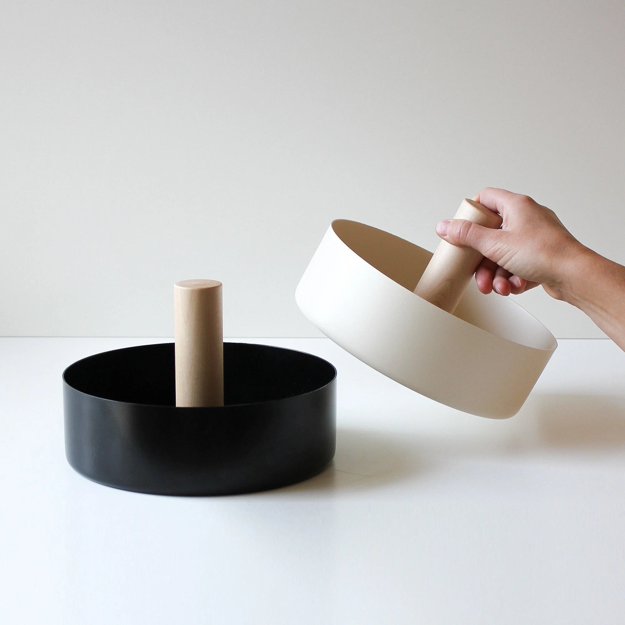Pocket Emptier, Container, Object Holder, Organizer, Bowl - PIANTONE