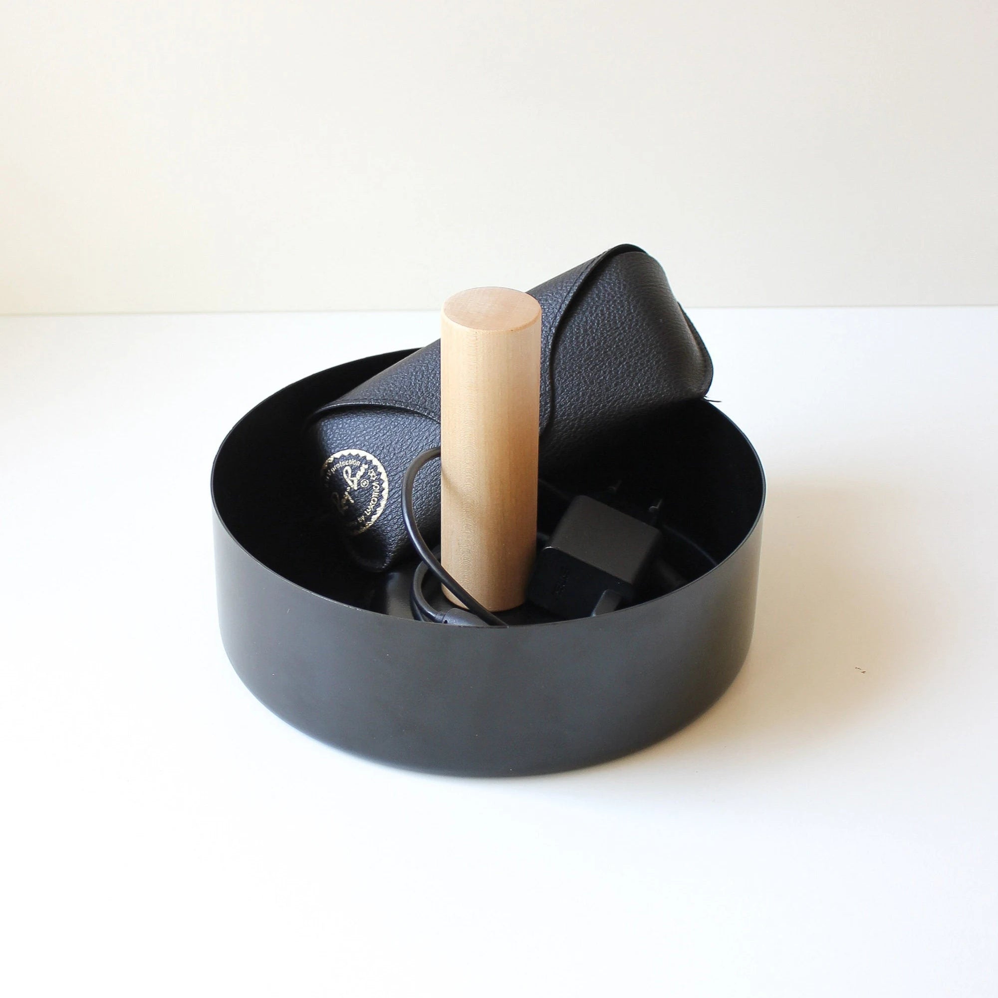 Pocket Emptier, Container, Object Holder, Organizer, Bowl - PIANTONE