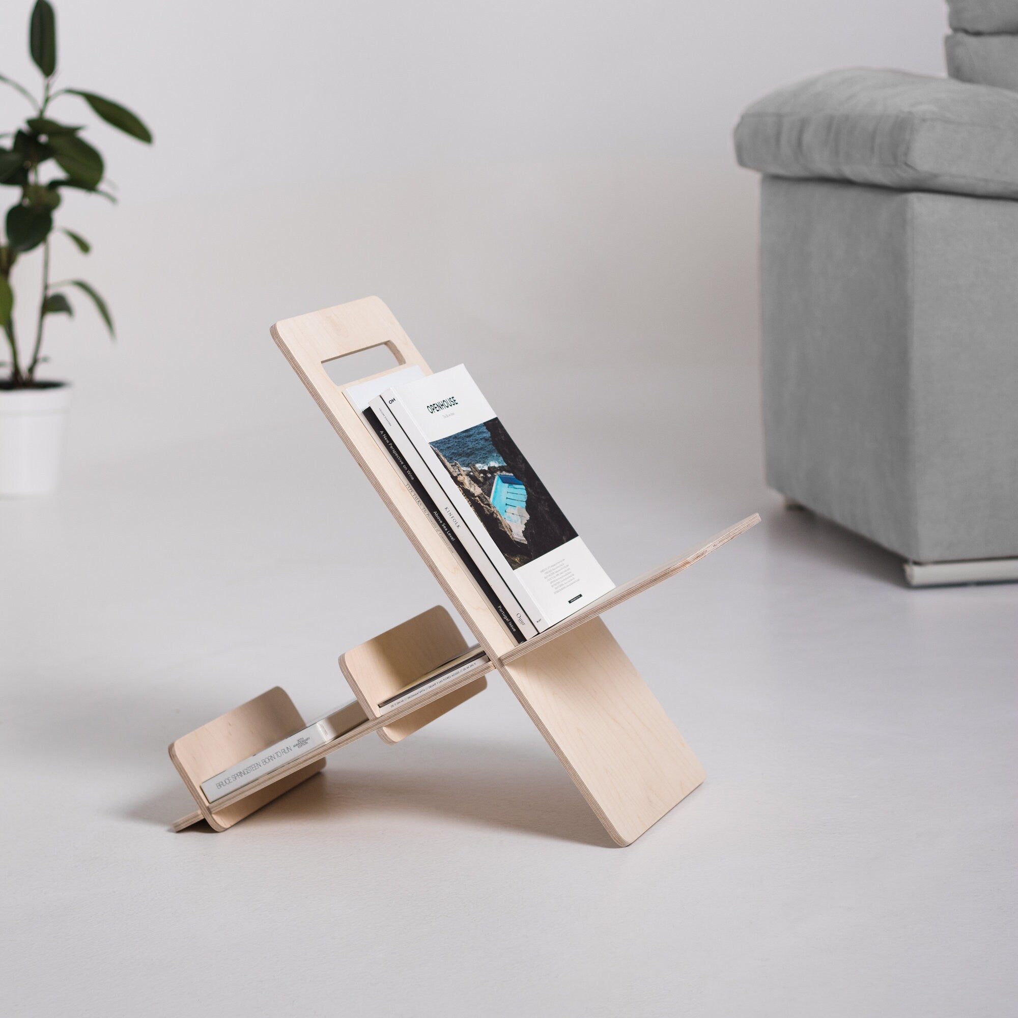 Detachable Magazine Rack with Handle to Carry and Hold Open Books, Perfect for Organizing Your Reading and Entertainment. DEBOOK