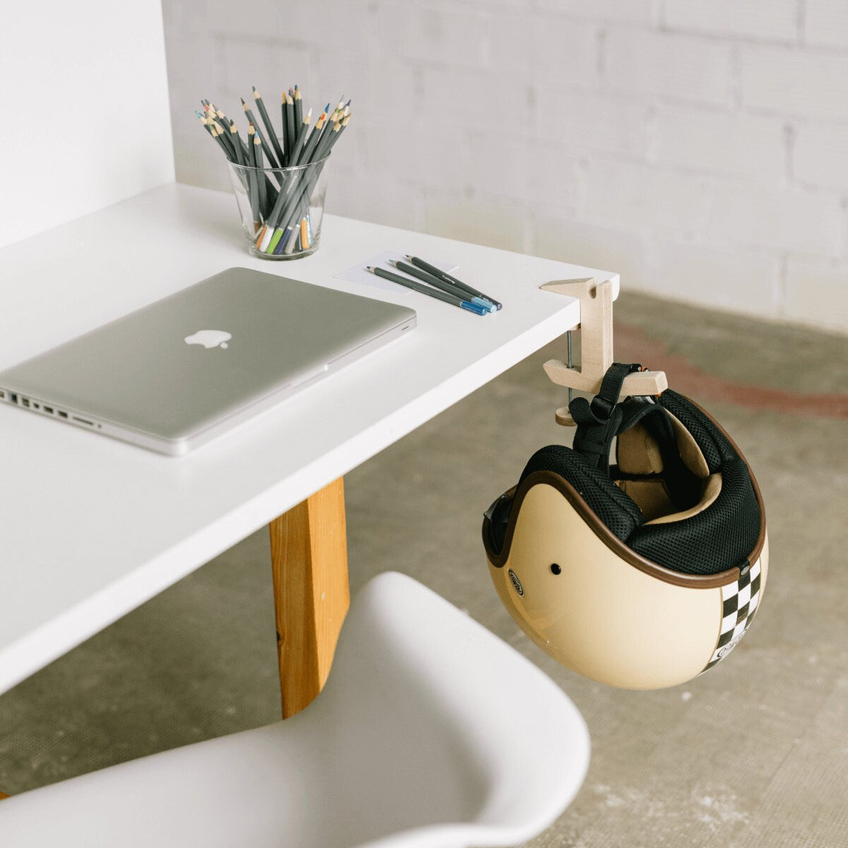 Mobile Hanger to Organize Headphones, Umbrellas, Bags and More on Any Surface. Versatile and Easy to Install. the SERJANT