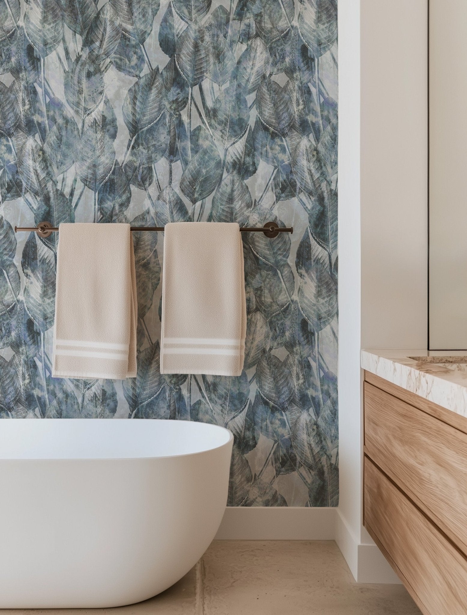 Blue Strelitzia - Tomono