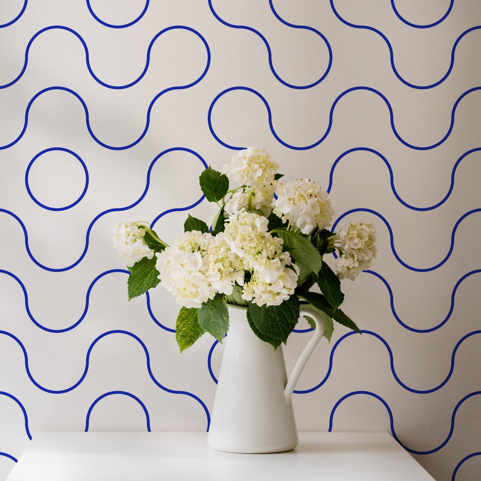 Blue Wavy Outline Shapes - Tomono