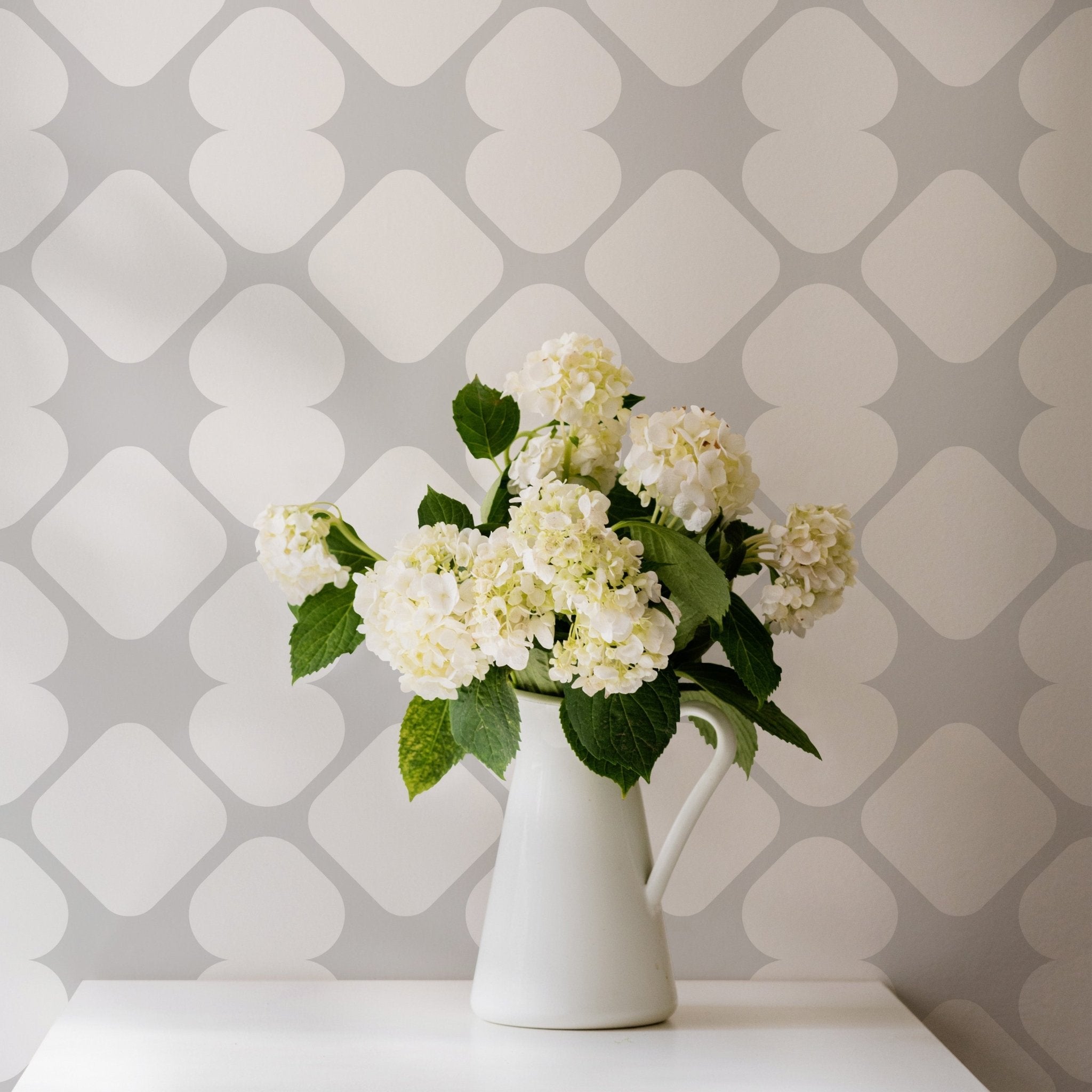 Bright Grey Geometric - Tomono