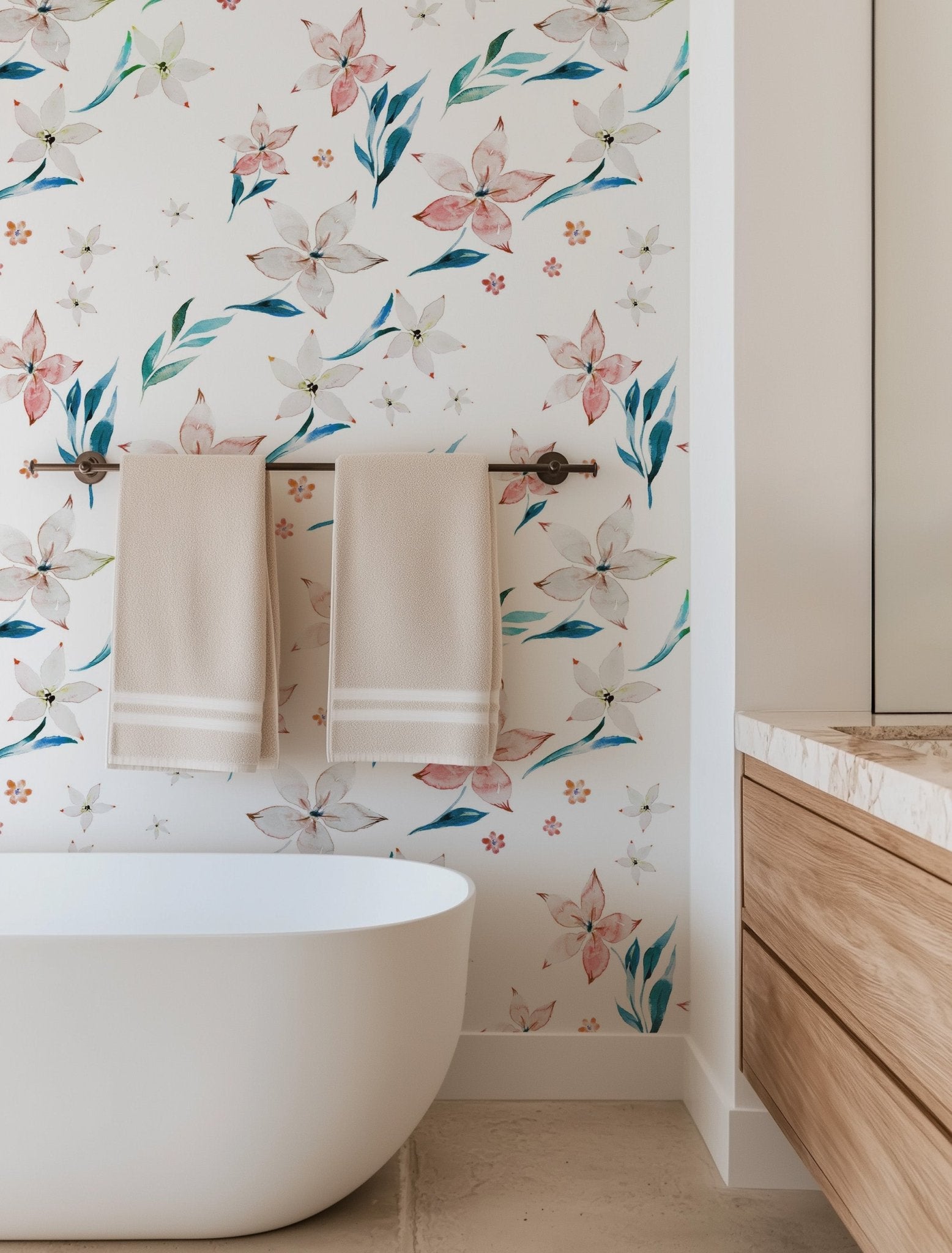 Bright Watercolor Flowers - Tomono