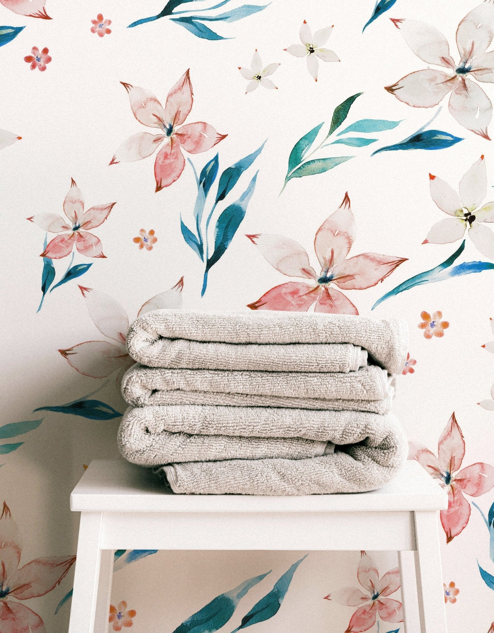 Bright Watercolor Flowers - Tomono