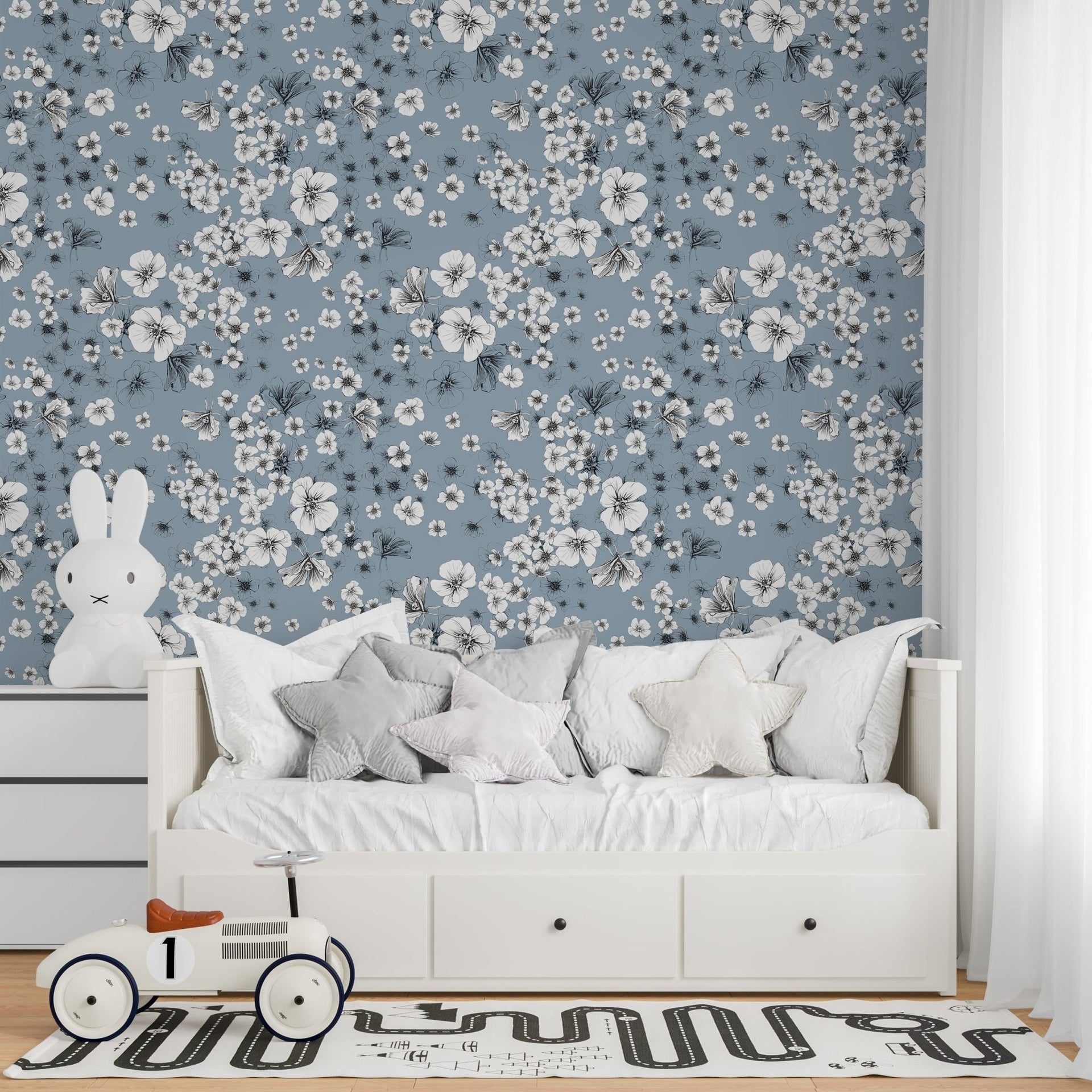 Delicate Gray Flowers - Tomono