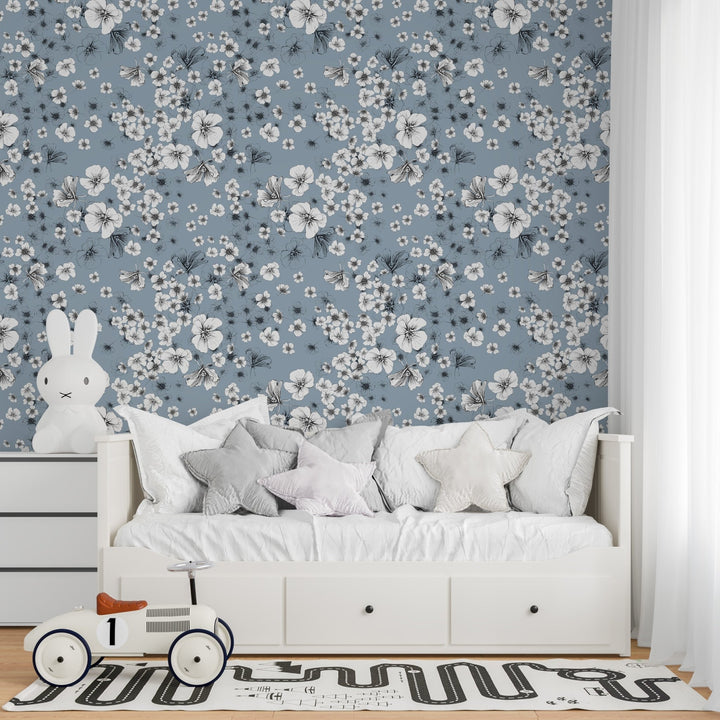 Delicate Gray Flowers - Tomono