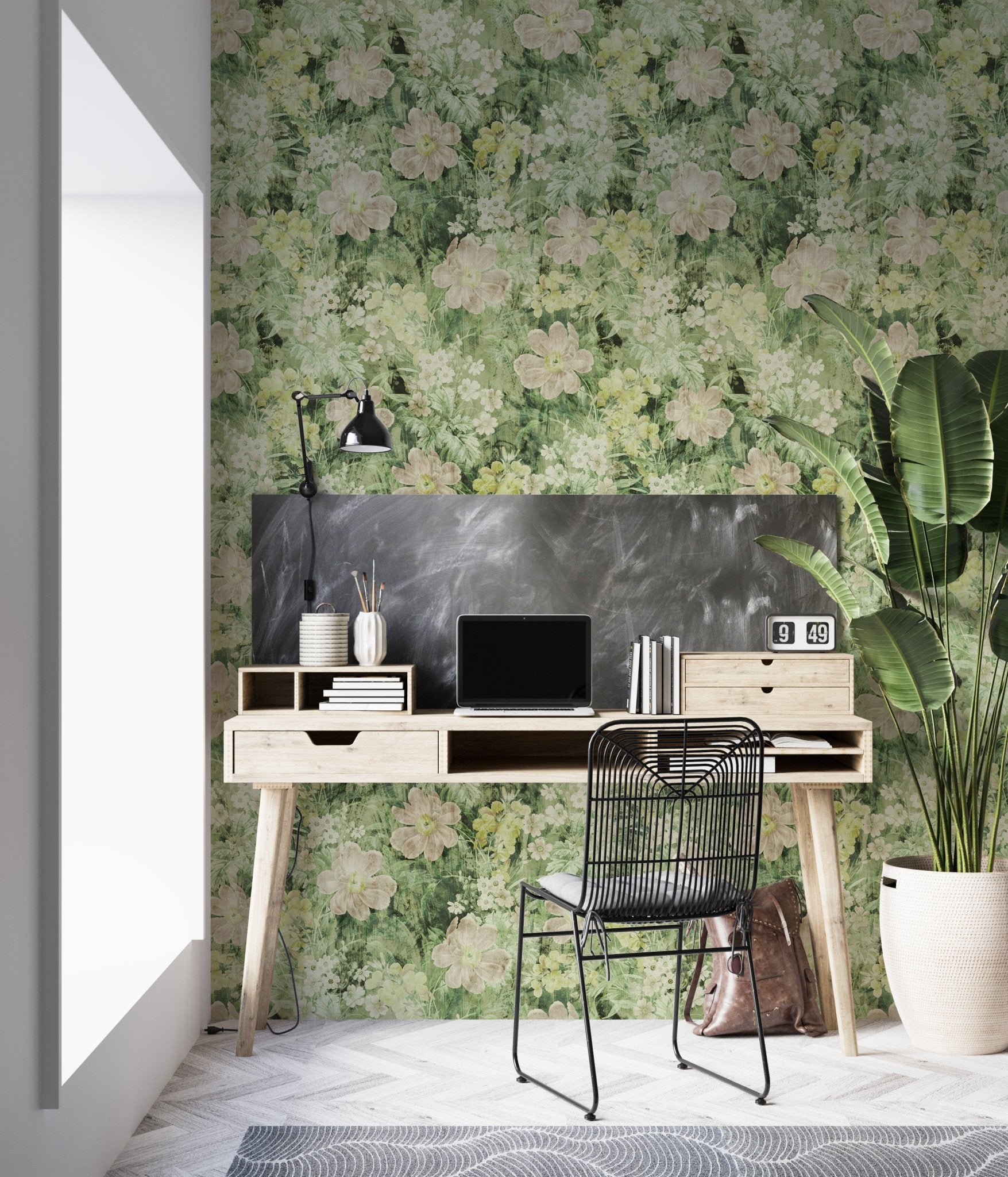 Faded Floral Wall - Tomono