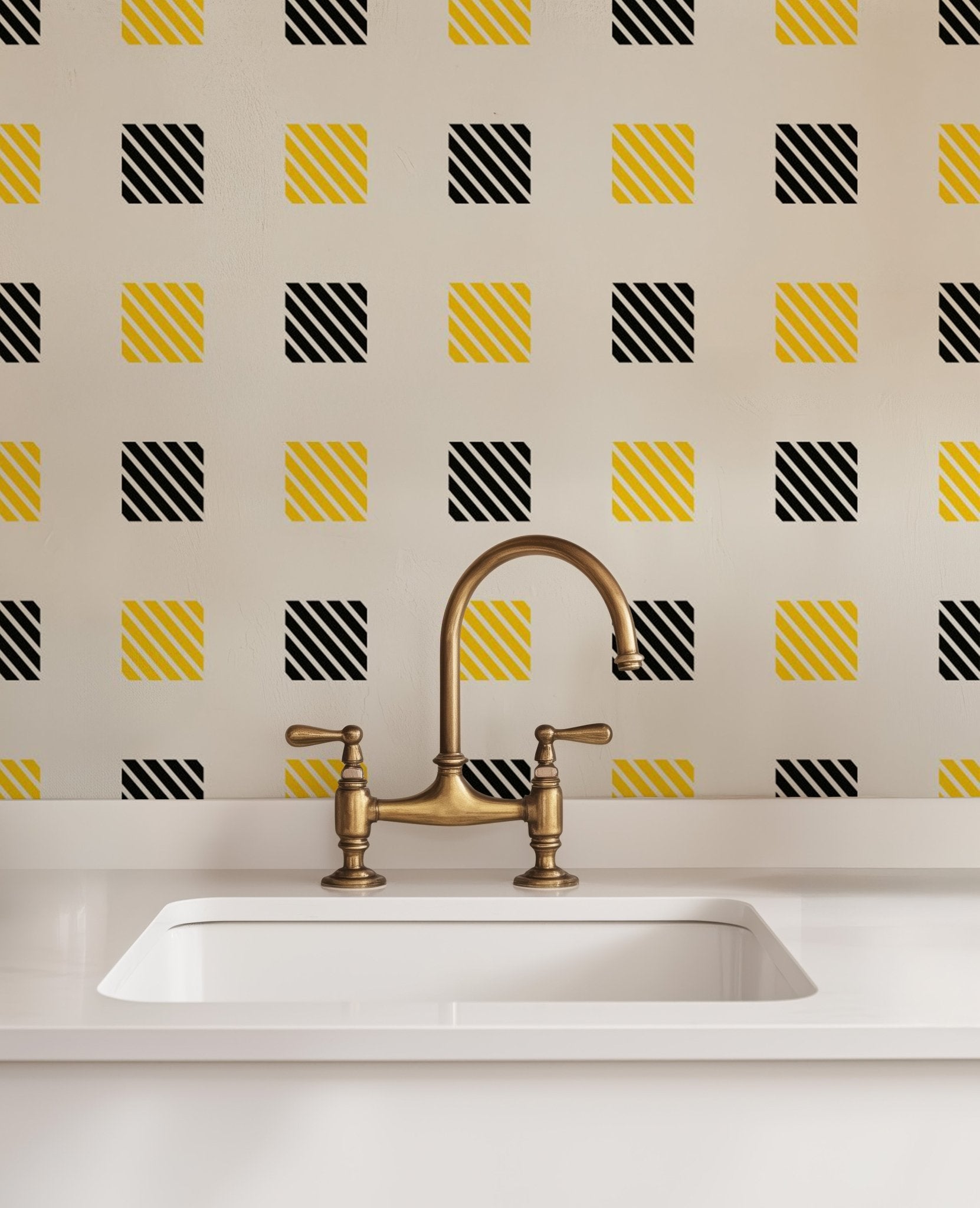 Geometric Bauhaus - Tomono