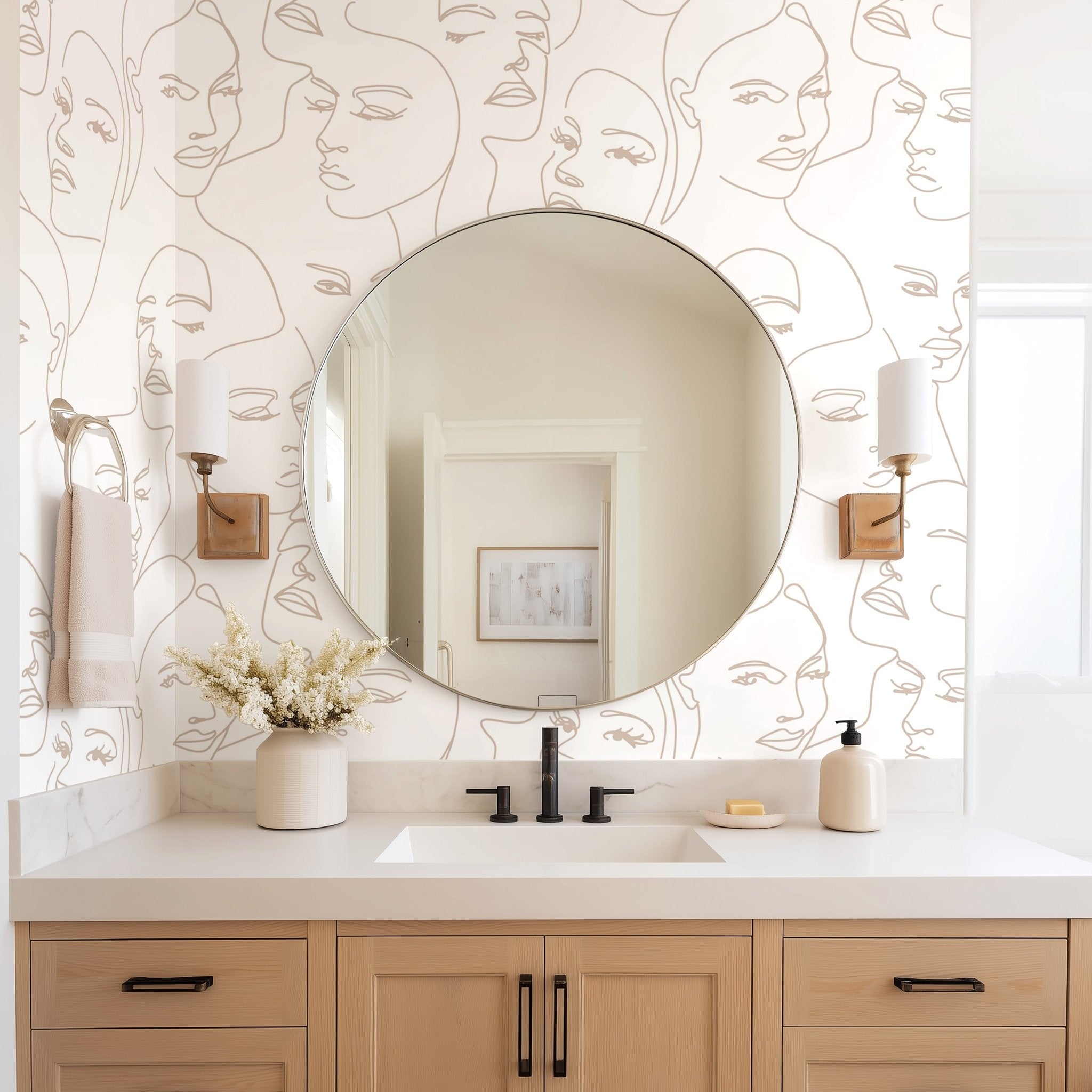 Outline Woman Faces - Tomono