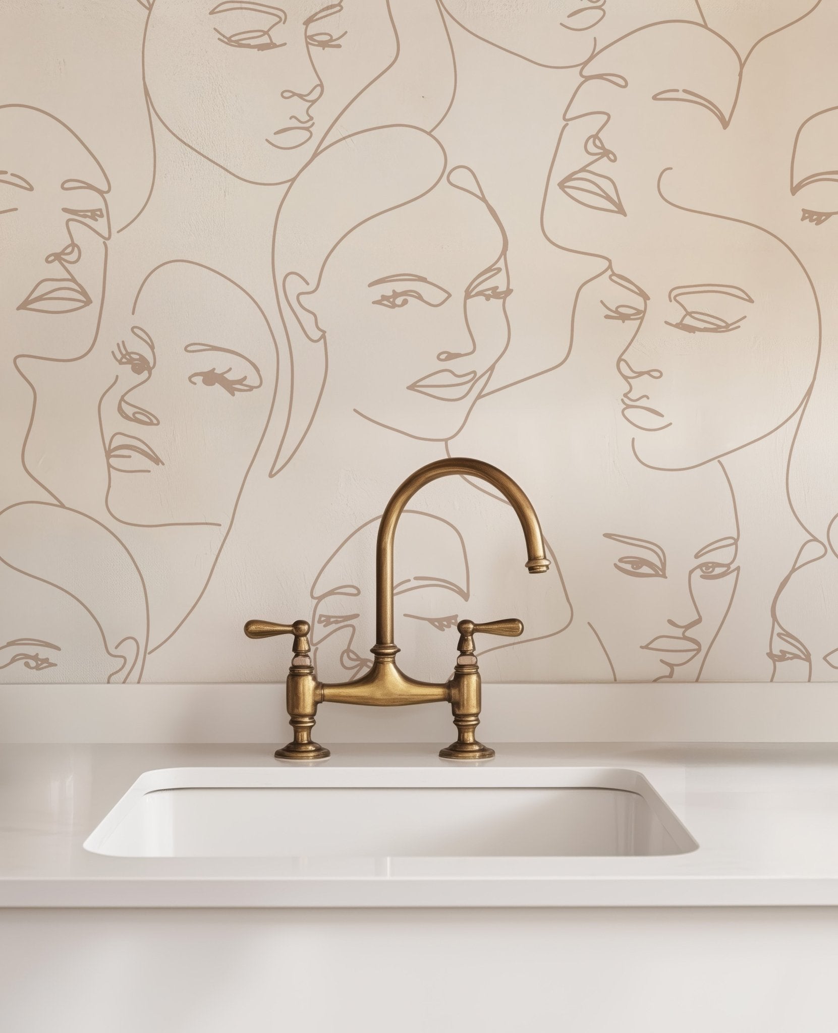 Outline Woman Faces - Tomono