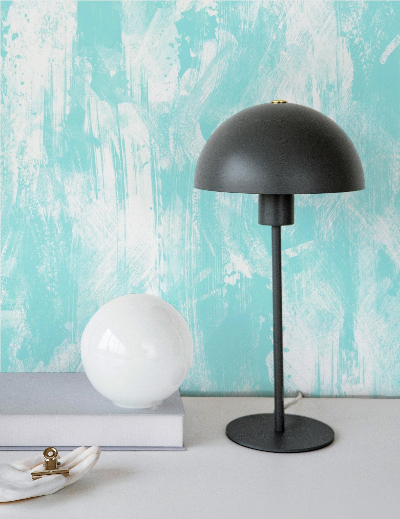 Painted Blue Wall - Tomono