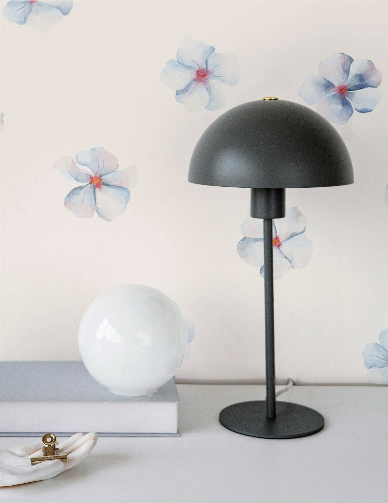 Whispering Petals - Tomono