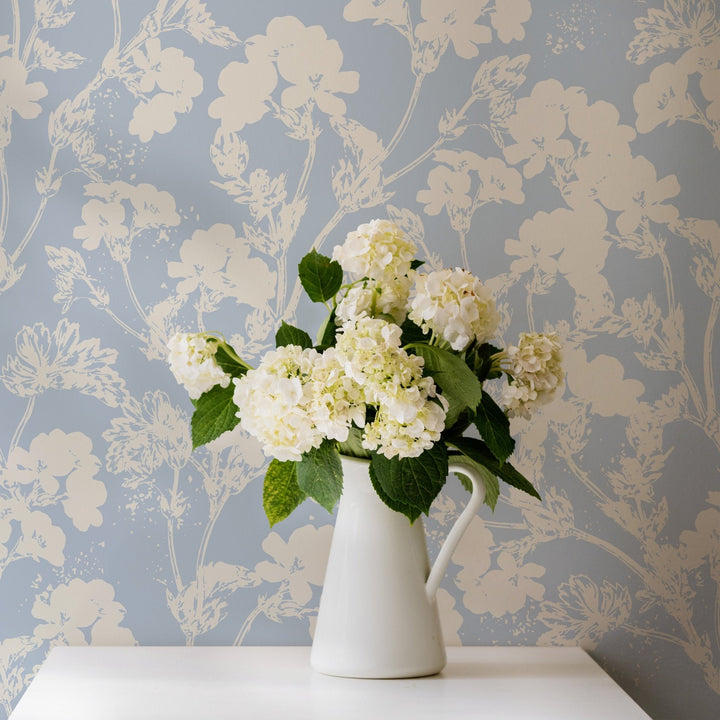 White Blooming Flowers - Tomono