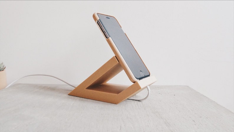 Zelig Phone Holder